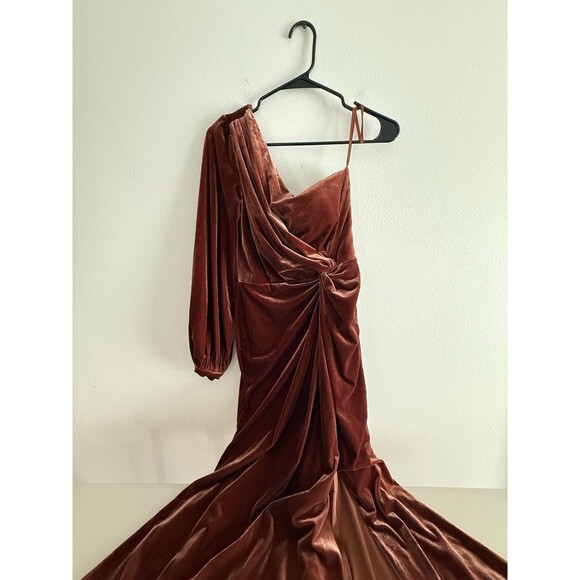 Revelry Aurora Rust Velvet Dress Women Size 8 One Shoulder Slit Bridesmaid -Flaw - Picture 4 of 15